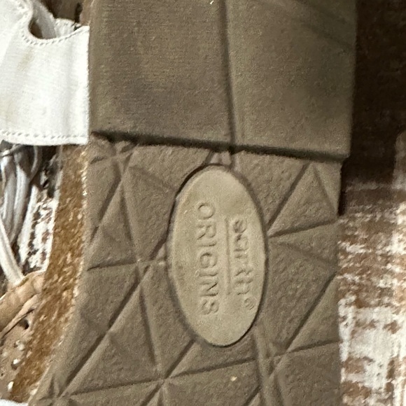 EARTH Origins Lyndon Lyla White Leather Sandals Sz 6 EUC. Wore briefly 2-3 times - Picture 6 of 6